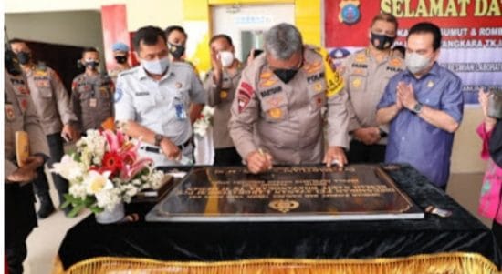 Kapolda Sumut Resmikan Pelayanan laboratorium PCR RS Bhayangkara TK II Medan
